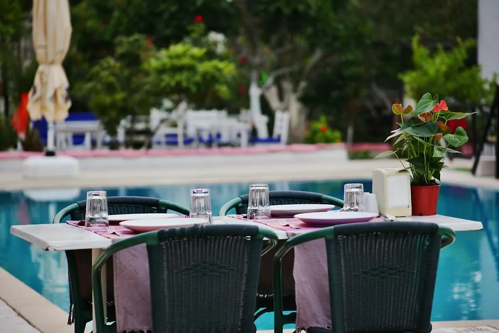 Can Hotel Bodrum 2*,